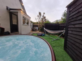 The Annexe at Tenniside • Private Garden • Hot Tub